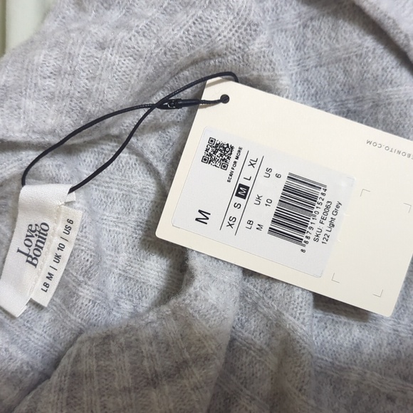 Love Bonito Chezka Knit Sweater - Picture 14 of 14